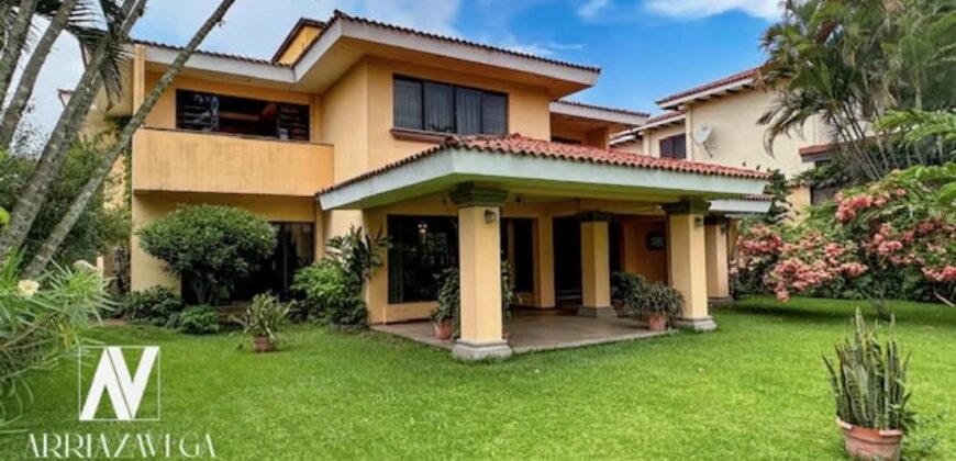 Casa en Venta en Palmira Santa Tecla